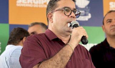 No Dia da Lagartinidade, historiador e membro da Academia Lagartense de Letras, Claudefranklin Monteiro, cobra devolução do Grupo Escolar Sílvio Romero à cultura lagartense