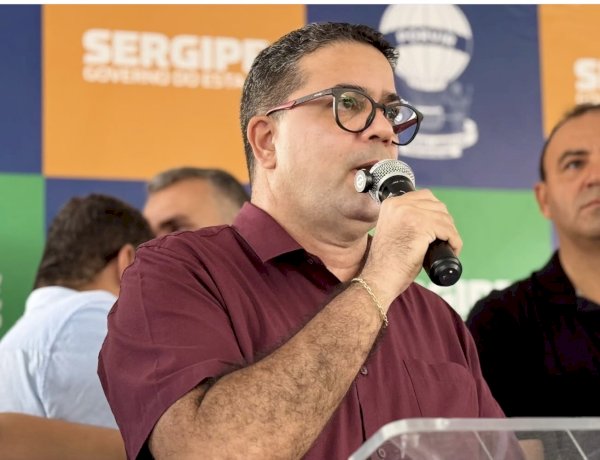 No Dia da Lagartinidade, historiador e membro da Academia Lagartense de Letras, Claudefranklin Monteiro, cobra devolução do Grupo Escolar Sílvio Romero à cultura lagartense