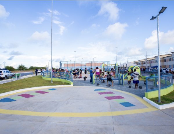 Bairros Lamarão e 17 de Março ganham novas praças e moradores comemoram espaços de lazer