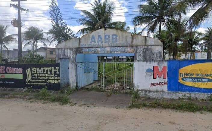 Moradores denunciam atividade suspeita em antigo prédio da AABB, que está abandonado