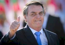 Bolsonaro anuncia Aracaju como possível próximo destino em ato por anistia; deputado Rodrigo Valadares e vereadora Moana marcam presença em evento no Rio