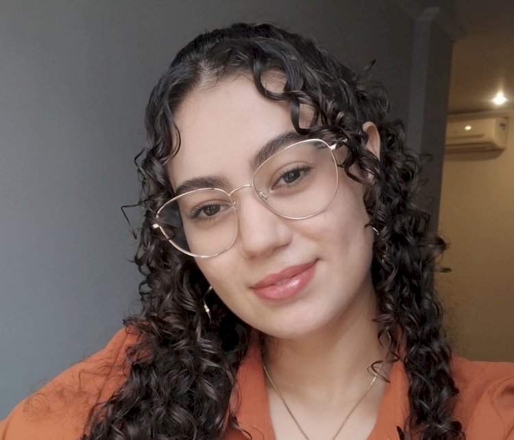 MULHERES QUE TRANSFORMAM - Entrevista com Iasmin Viana, estudante de psicologia, pesquisadora e escritora