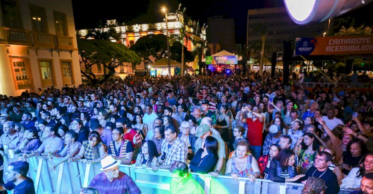 Praça Hilton Lopes será palco de mais doze dias de shows do Forró Caju 2025