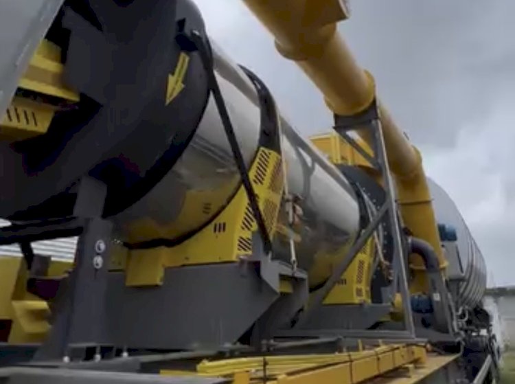 Enquanto mantém usina de asfalto abandonada, gestão Sérgio Reis firma contrato de R$ 5 milhões para recapeamento