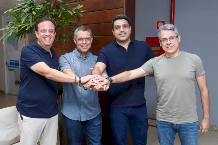 Para celebrar seu aniversário, André Moura recebe de presente de Mitidieri a saída de Alessandro Vieira da chapa governista Anuncie aqui APNI/SE Anuncie Anuncie